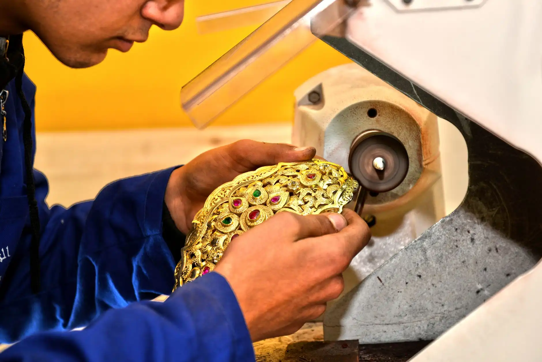 电钻与角磨机选型指南：装修工程中手持电动工具的匹配方案